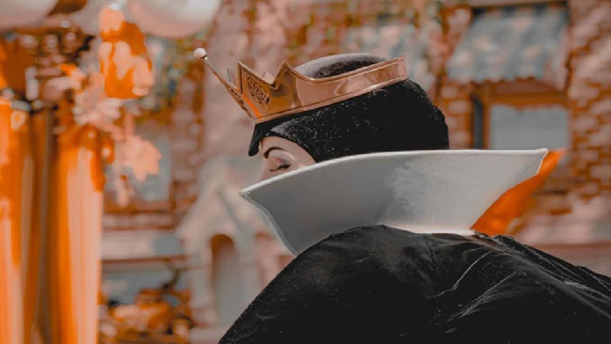 Kisah Pemeran Ratu Jahat Tiba-tiba Dipecat dari Disneyland Usai 8 Tahun Sembunyikan Identitas Asli