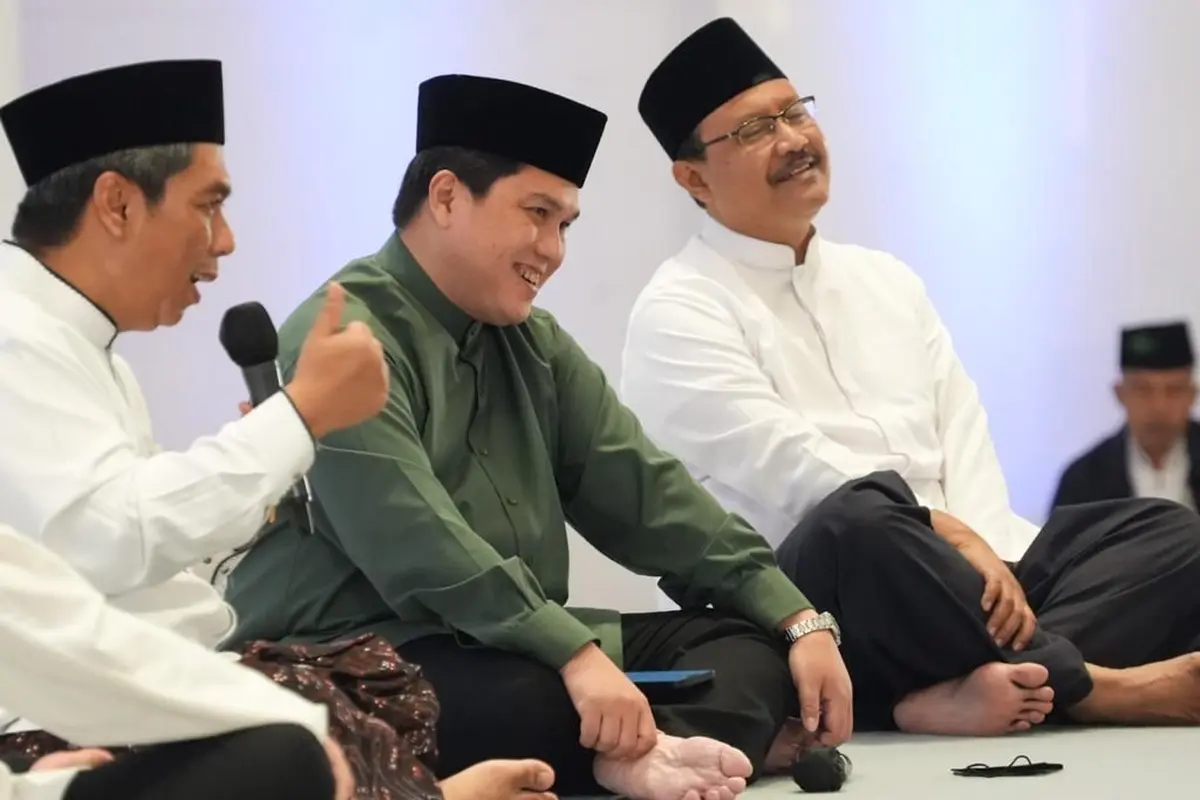 Menteri BUMN Erick Thohir saat memperingati Maulid Nabi Muhammad SAW, 12 Rabiul Awal 1444 H di Masjid At-Thohir, Depok. (Dok Kementerian BUMN)