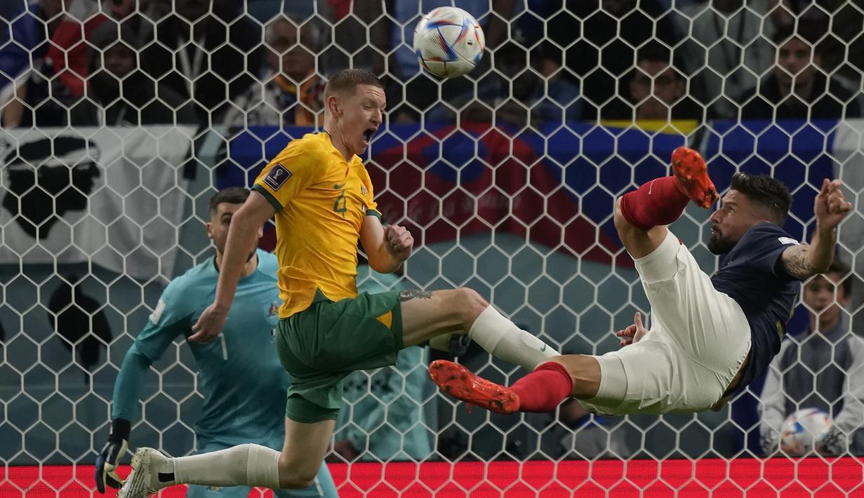 Pada babak kedua dominasi pasukan Didier Deschamps terus berlanjut yang membuat Australia menjadi bulan-bulanan sepanjang babak kedua. (AP/Frank Augstein)