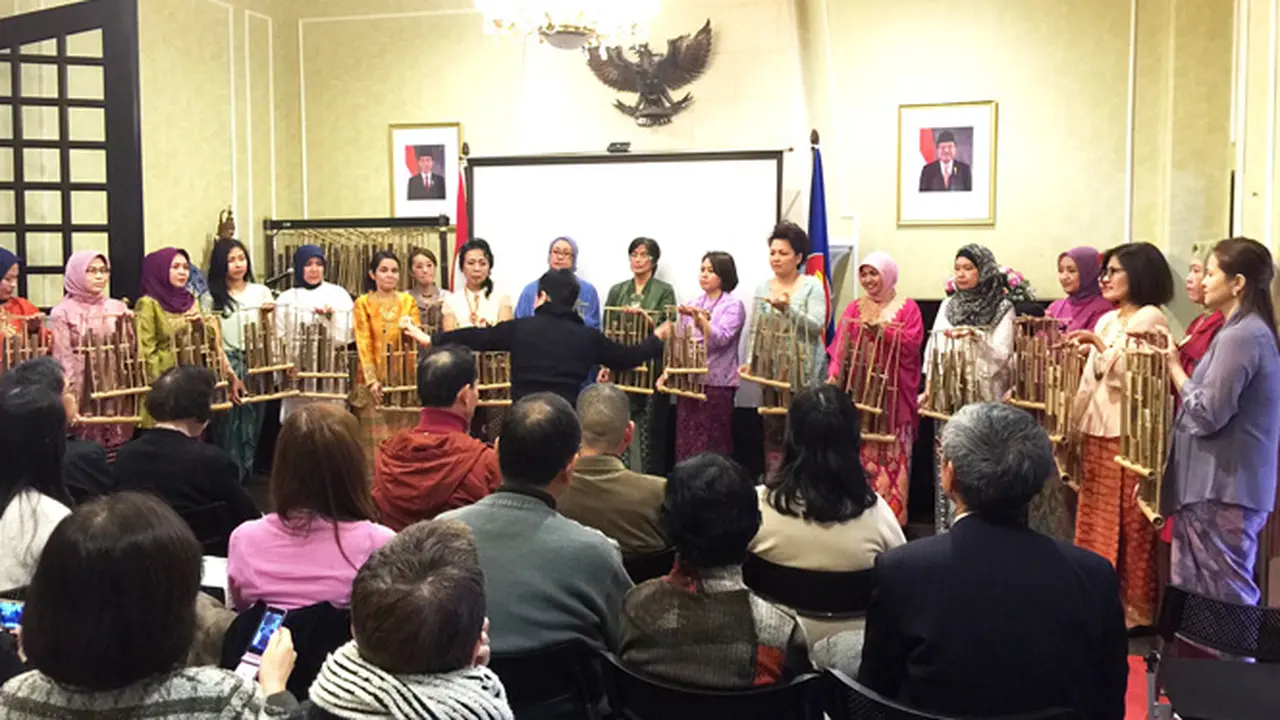 Jepang Terpukau dengan Keelokan Suara Angklung