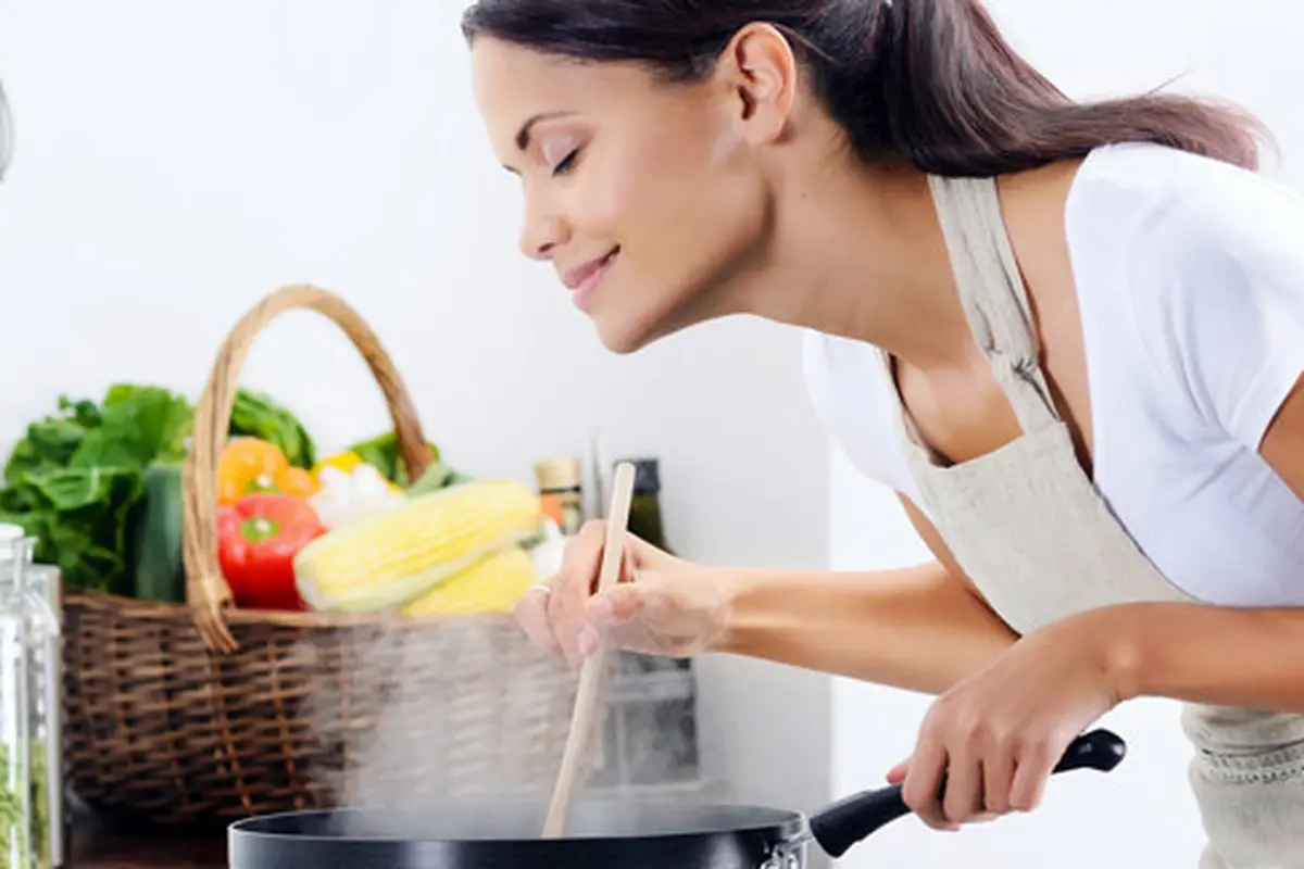 (C) shutterstock