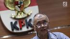 Ketua KPK Agus Rahardjo saat memberi keterangan terkait OTT Bupati Pakpak Bharat Sumatera Utara, Remigo Yolanda Berutu di Gedung KPK, Jakarta, Minggu (18/11). KPK menetapkan tiga tersangka termasuk Remigo Yolanda Berutu. (Liputan6.com/Helmi Fithriansyah)