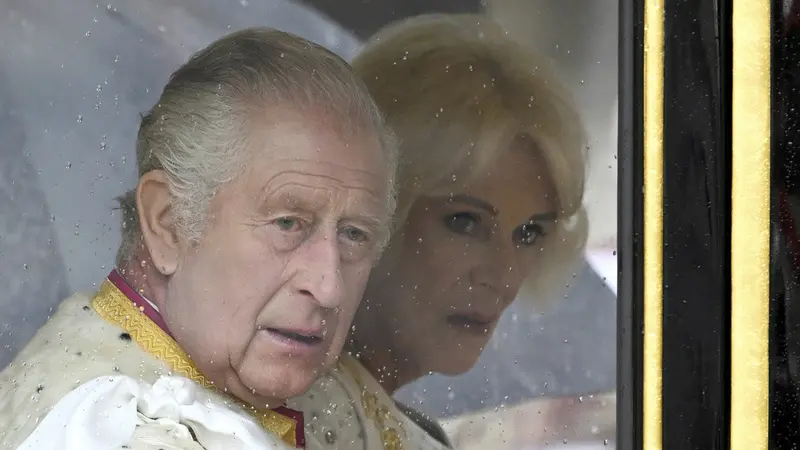 Raja Charles III dan Ratu Camilla. (Toby Melville, Pool via AP)
