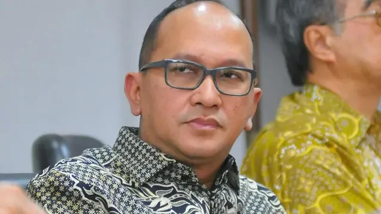 Namun demikian, Rosan Roeslani terpantau belum melaporkan kekayaannya.