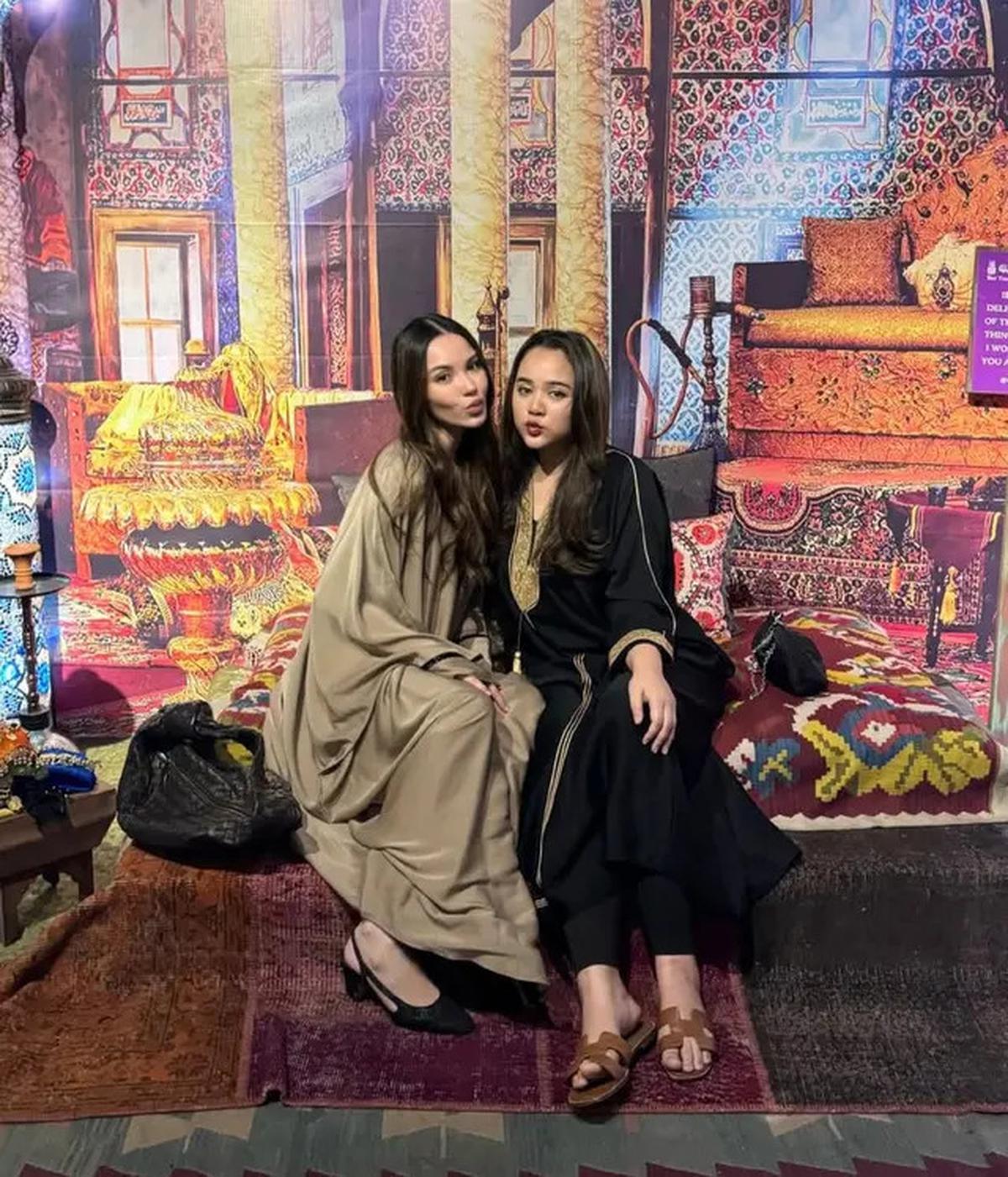 8 Gaya Selebritis Kenakan Kaftan hingga Lace Hadir Buka Puasa Sekaligus Ulang Tahun Aaliyah Massaid ke-23, Syifa Hadju-Alyssa Daguise
