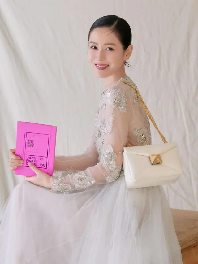 Valentino Pre-Fall 2022