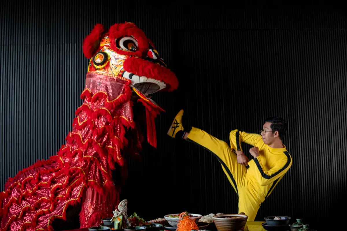 Foto barongsai di Renaissance Bali Nusa Dua Hotel