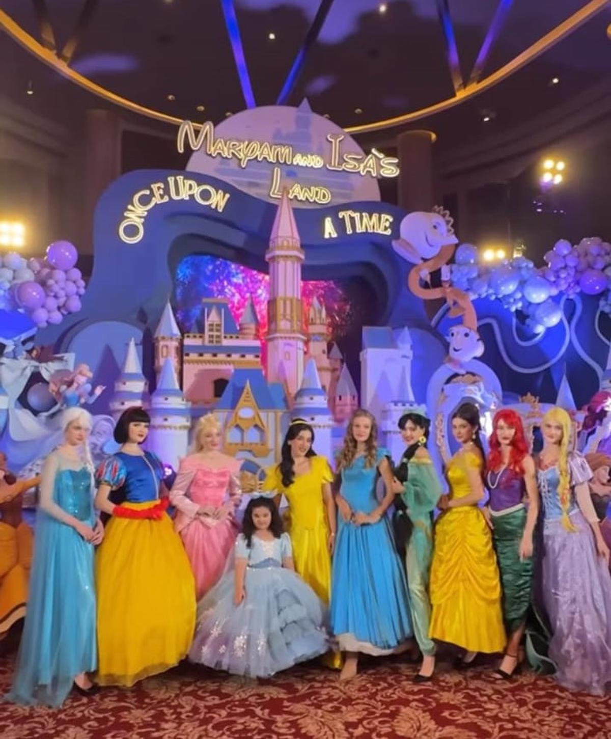 Tasya Farasya Berubah Jadi Princess Belle di Ulang Tahun Anak yang Bertema Disney