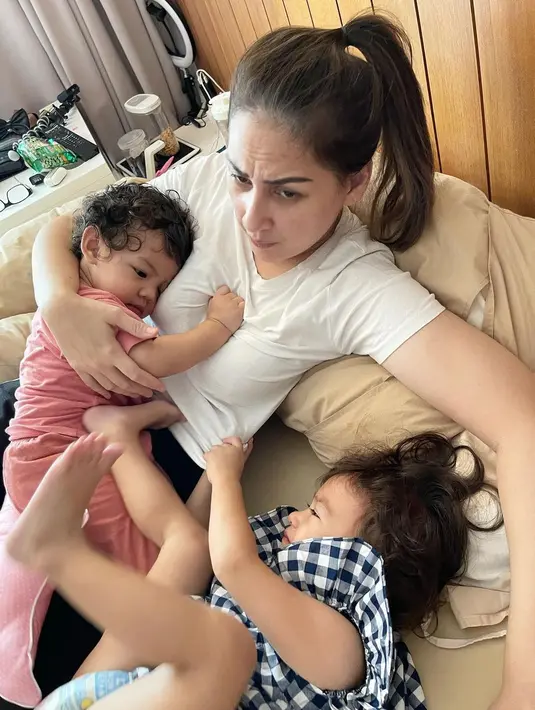 [Instagram/monaratuliu]