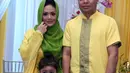 Inilah keluarga kecil Krisdayanti dan Raul Lemos. Indah sekali ya? (Bintang.com)
