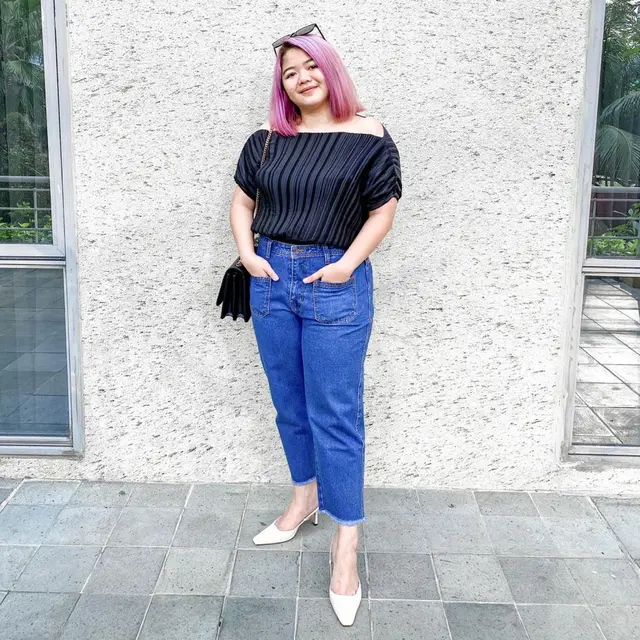 Kekinian dengan JINISO Free Cut Cropped Jeans