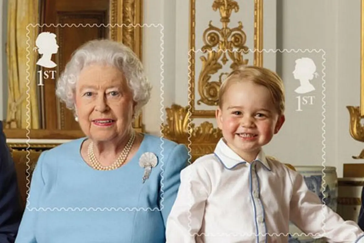 Ulang Tahun ke 90, Muka Ratu Elizabeth Ditukar dengan Cicitnya!