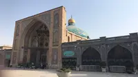 Masjid Imam Khomeini di Iran. (Dk: Instagram @flaviobahia&nbsp;https://www.instagram.com/p/B0WlIbYnEve/?igsh=amJ3YXd5ZnMxcXNq)