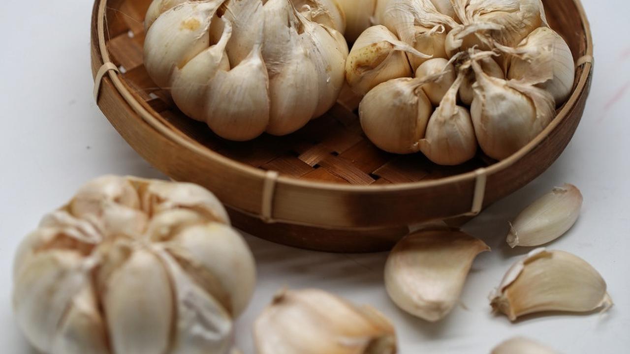 Ilustrasi Bumbu Dapur, Bawang Putih, Bawang