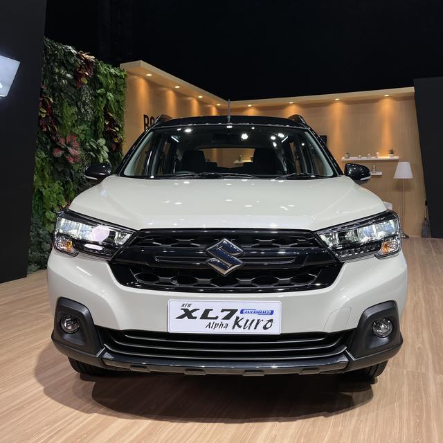 Suzuki New XL7 Hybrid Alpha Kuro