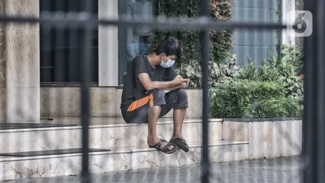 Aktivitas Pasien COVID-19 Jalani Isolasi Mandiri di Hotel