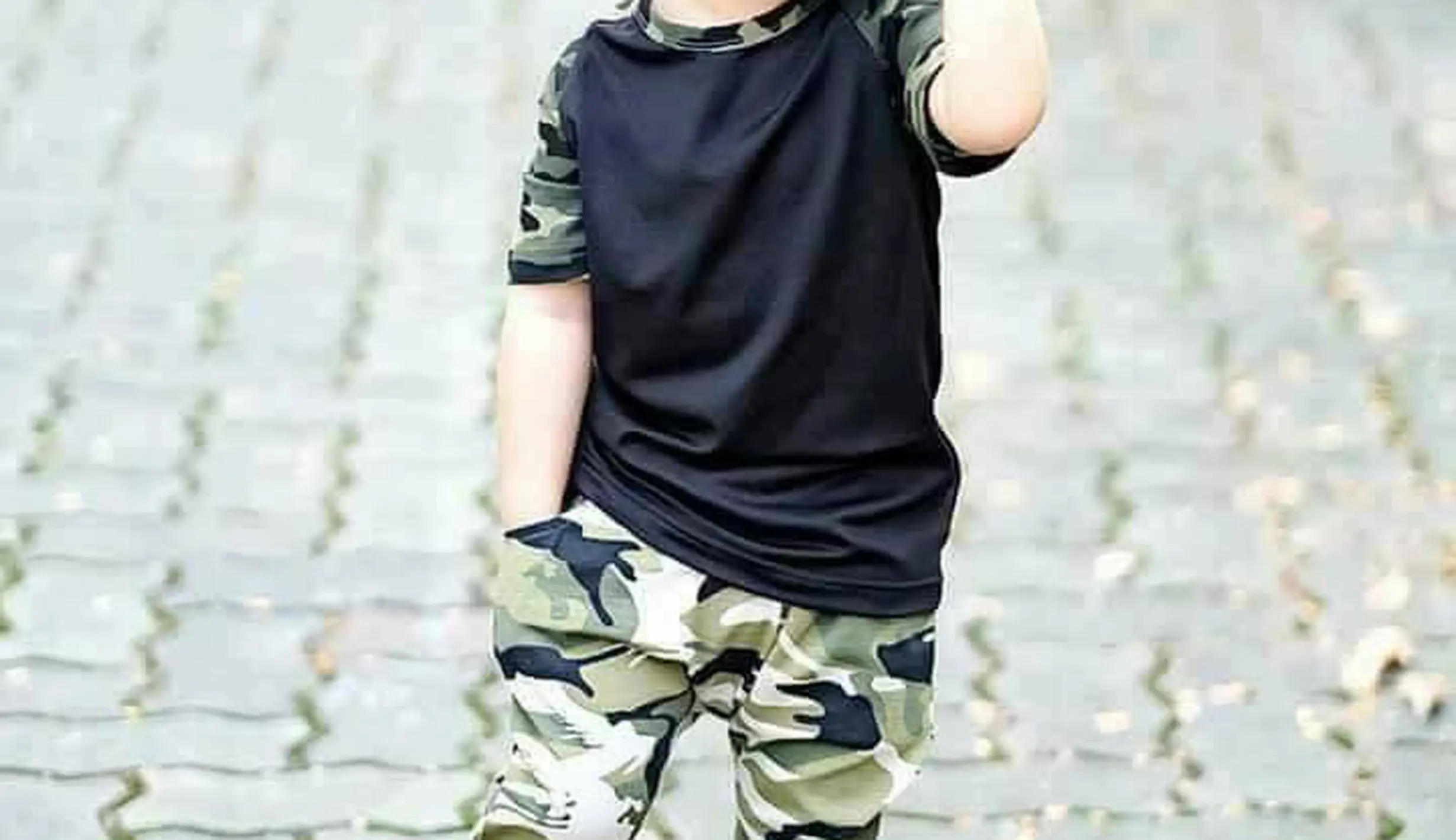 Pakai Baju Tema Tentara Pesona Anak Ini Cute Maksimal Photo