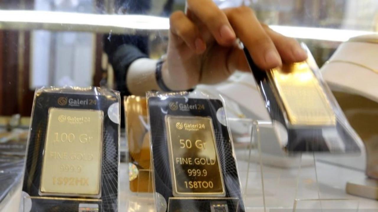 Harga Emas di Pegadaian Kompak Naik, Antam Sentuh Rp2,96 Juta per Gram