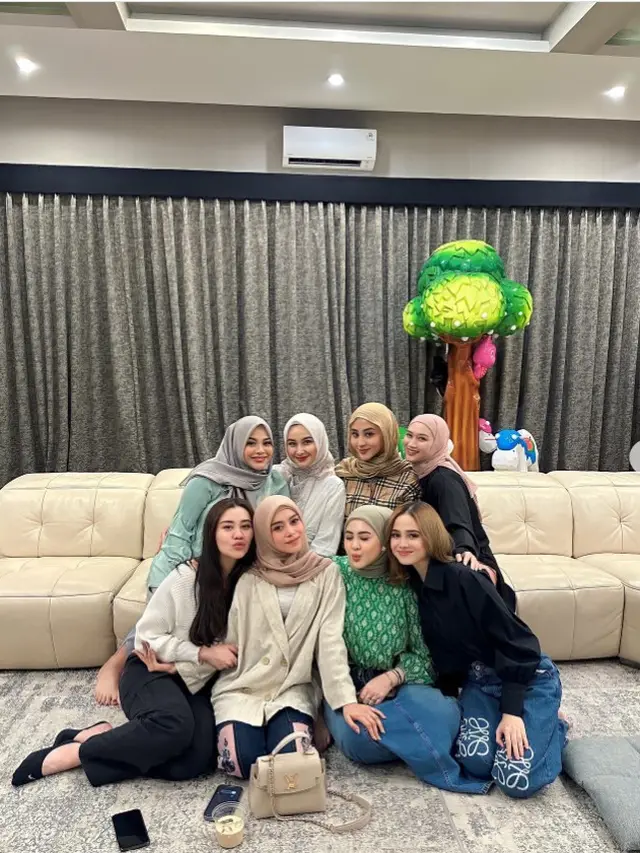 Aaliyah Massaid dan Geng Mamayu