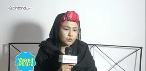 Sebagai orang yang pernah berjuang melawan kanker, Ria Irawan memberikan pelajaran berharga untuk Julia Perez