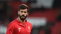 Eks Liverpool: Alisson Brilian dan Makin Oke