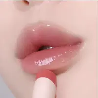 Holika Holika hadirkan lip color dengan kilau alami.