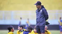 Arema Cemas Bakal Ikuti Jejak Kegagalan 2 Raksasa