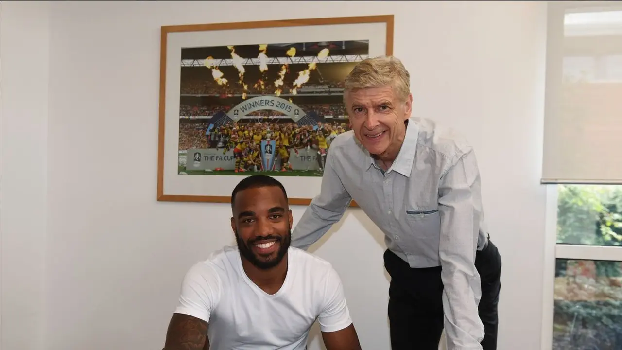 Alexandre Lacazette - Arsene Wenger
