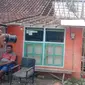 Bencana tanah bergerak melanda Kelurahan Mlangsen, Kecamatan Blora, Kabupaten Blora, Jawa Tengah. Sebuah rumah milik warga bernama Taufik di RT07 RW02 di lokasi tersebut tampak hancur berantakan. (Liputan6.com/ Ahmad Adirin)