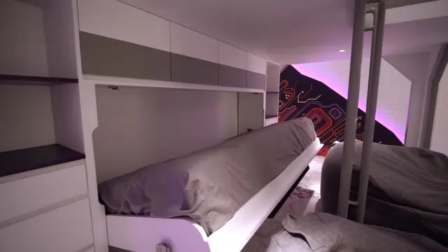 6 Potret Kamar Rizwan Anak Sule Usai Renovasi, Keren Bertema Game Futuristik