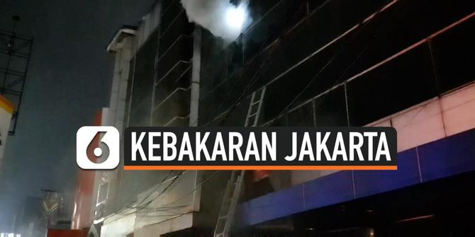 VIDEO: Kebakaran BRI Life, Asap Memenuhi Ruangan Kantor