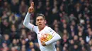 Pemain lincah Liverpool, Roberto Firmino mencetak satu gol saat timnya menang atas tuan rumah Crystal Palace pada lanjutan Liga Inggris pekan ke-29.  (AFP/Glyn Kirk)