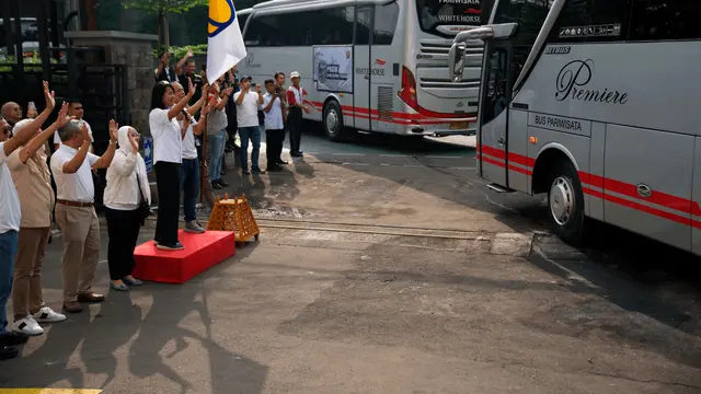 PT Brantas Abipraya (Persero), perusahaan konstruksi yang turut serta dalam memastikan kelancaran dan keselamatan perjalanan masyarakat mudik lebaran.