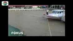 Material abu vulkanik Gunung Anak Krakatau telah tiba di wilayah Kepulauan Seribu, Jakarta Utara. Saking banyaknya, bentuk abu vulkanik tersebut menyerupai lumpur yang menutupi air.