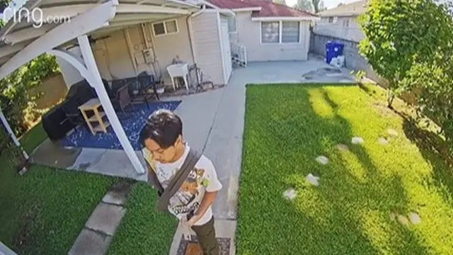 Nino Kuya pakai mobil mewah (Instagram/king_uyakuya)