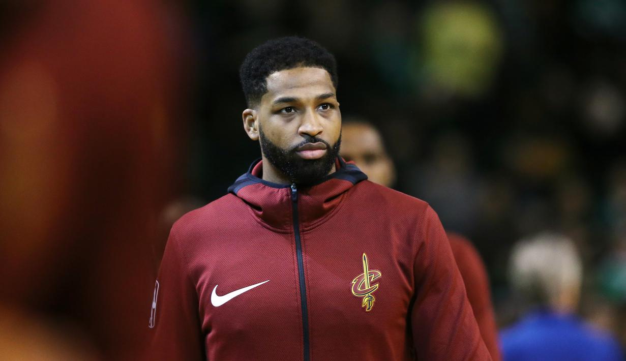 Namun hubungan sang centre dengan Khloe Kadarshian yang penuh kontroversi. Kasus perselingkuhannya membuat nama Tristan semakin populer dan kasusnya yang mencuat ke publik. (AFP/Medie Meyer)