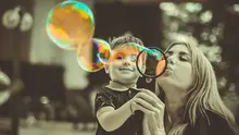 Ilustrasi Ibu dan Anak (Image by Марина Вельможко from Pixabay)
