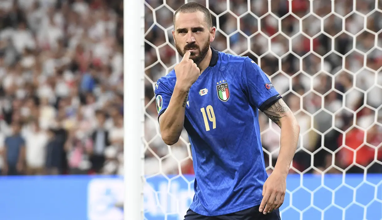 Istimewanya lagi, Leonardo Bonucci pun mencatatkan rekor yakni sebagai pemain tertua yang mencetak gol di final Euro yakni pada usia 34 tahun 71 hari. (Foto:AFP/Andy Rain)