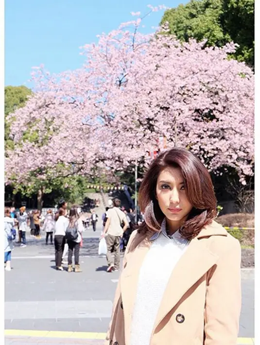 Tyas Mirasih liburan di Tokyo sejak Rabu 16 Maret 2016. (Instagram/@Tyasmirasih)