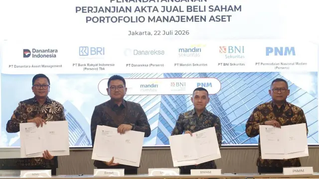 Penandatanganan perjanjian akta jual beli saham portofolio manajemen aset antara 4 manajemen investasi BUMN dan Danantara. (Foto: Istimewa)