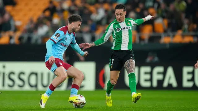 Foto: Antony Jadi Keran Gol dan Bawa Real Betis ke Babak 16 Besar Liga Europa 2025/2026