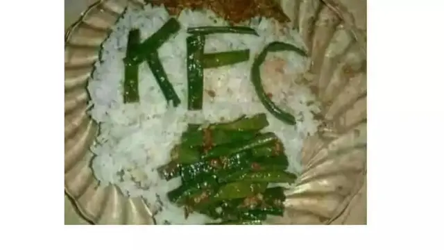 6 Kreasi Makanan Bentuk Pola Huruf Ini Kocak, Aktivitas Gabut ketika Makan