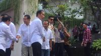 Presiden Jokowi saat menghadiri acara pembubaran TKN Jokowi-Ma'ruf di Resto Seribu Rasa, Menteng, Jakarta. (Liputan6.com/Lizsa Egeham)
