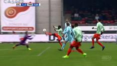 Gol Tendangan kung-fu Nigel Hasselbaink hanya membawa Excelsior imbang melawan FC Twente dalam lanjutan Liga Belanda, akhir pekan lalu.