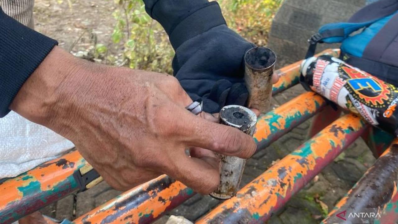 Tak Disangka, Selongsong Gas Air Mata Bekas Demo di Mako Brimob Laku Dijual Rp12 Ribu/Kg!