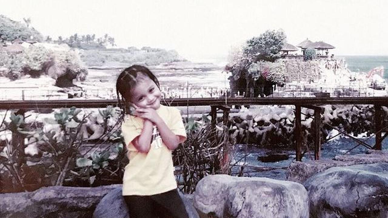 Lestari Vania Pramanita atau Esta Pramanita adalah model sekaligus aktris kelahiran Jakarta, 3 April 1999. Bukan wajah baru, Esta sudah memulai kariernya di dunia hiburan sejak tahun 2013 silam dengan menjadi model majalah.