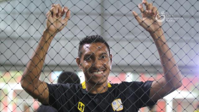 Delfin Rumbino, Barito Putera