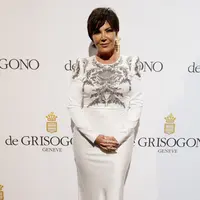 Rasa ingin melindungi sang buah hati, selalu ada di benak orang tua, terutama ibu. Paska kejadian menimpa anaknya, Kim Kardashian, Kris Jenner ingin melakukan perlindungan yang lebih untuk anak-anaknya. (AFP/Bintang.com)