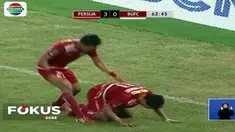 Bermain dihadapan Presiden Joko Widodo bersama puluhan ribu penonton di Stadion Gelora Bung Karno, Persija terus menggempur Bali United.