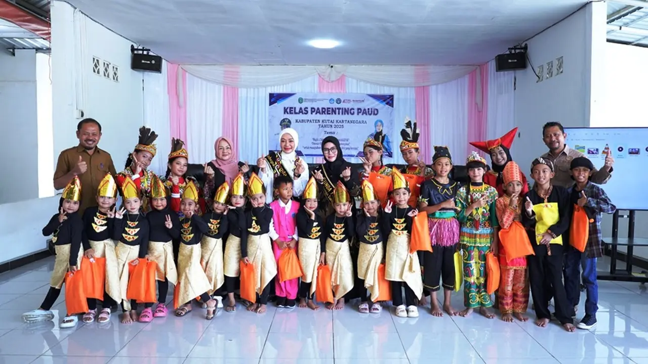 Perkuat Pendidikan Anak, Bunda PAUD Kukar Dorong Gerakan Wajib Belajar 13 Tahun di Sanga Sanga